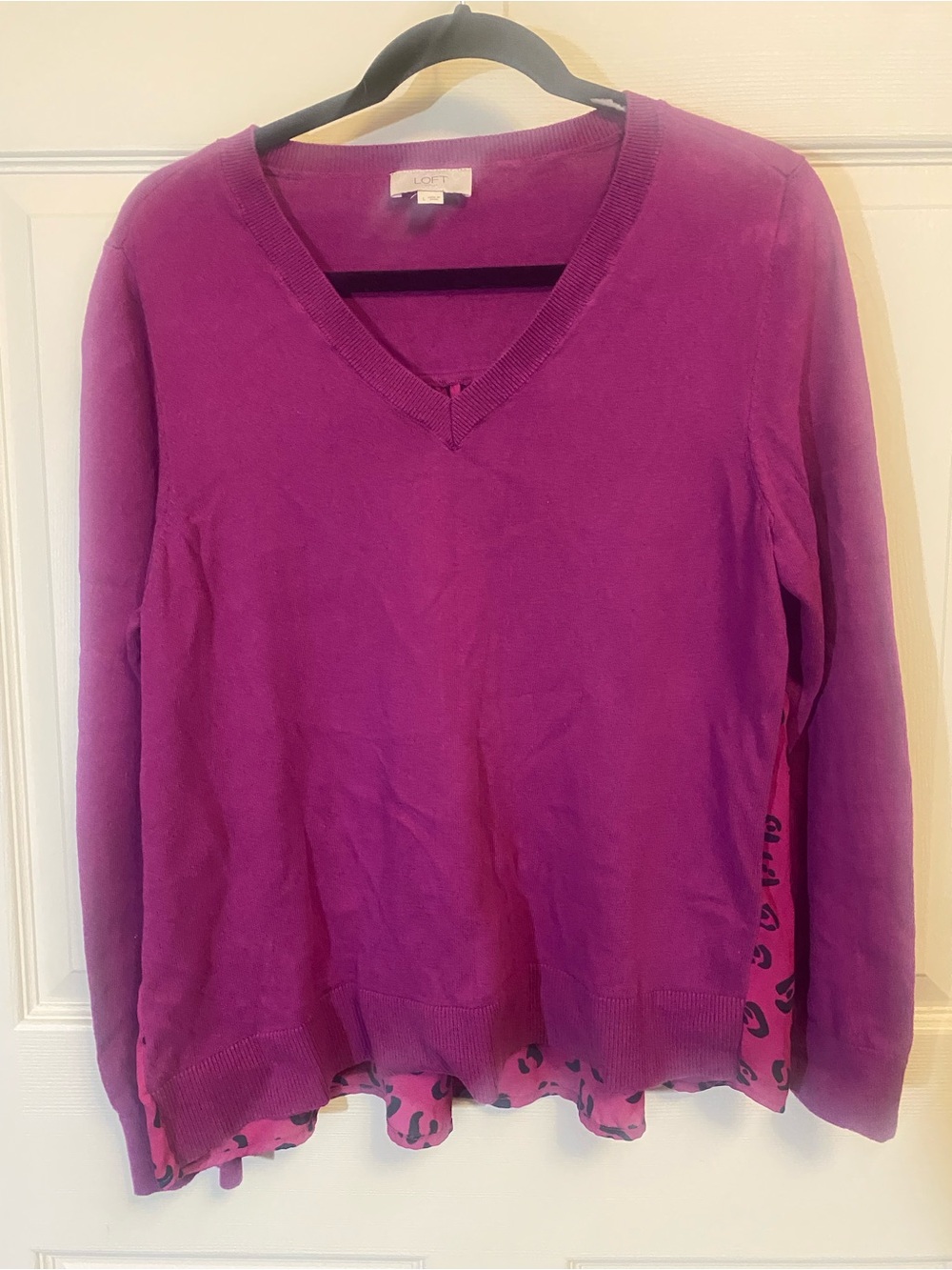 Women’s V-Neck Layered Hem Sweater - Magenta
